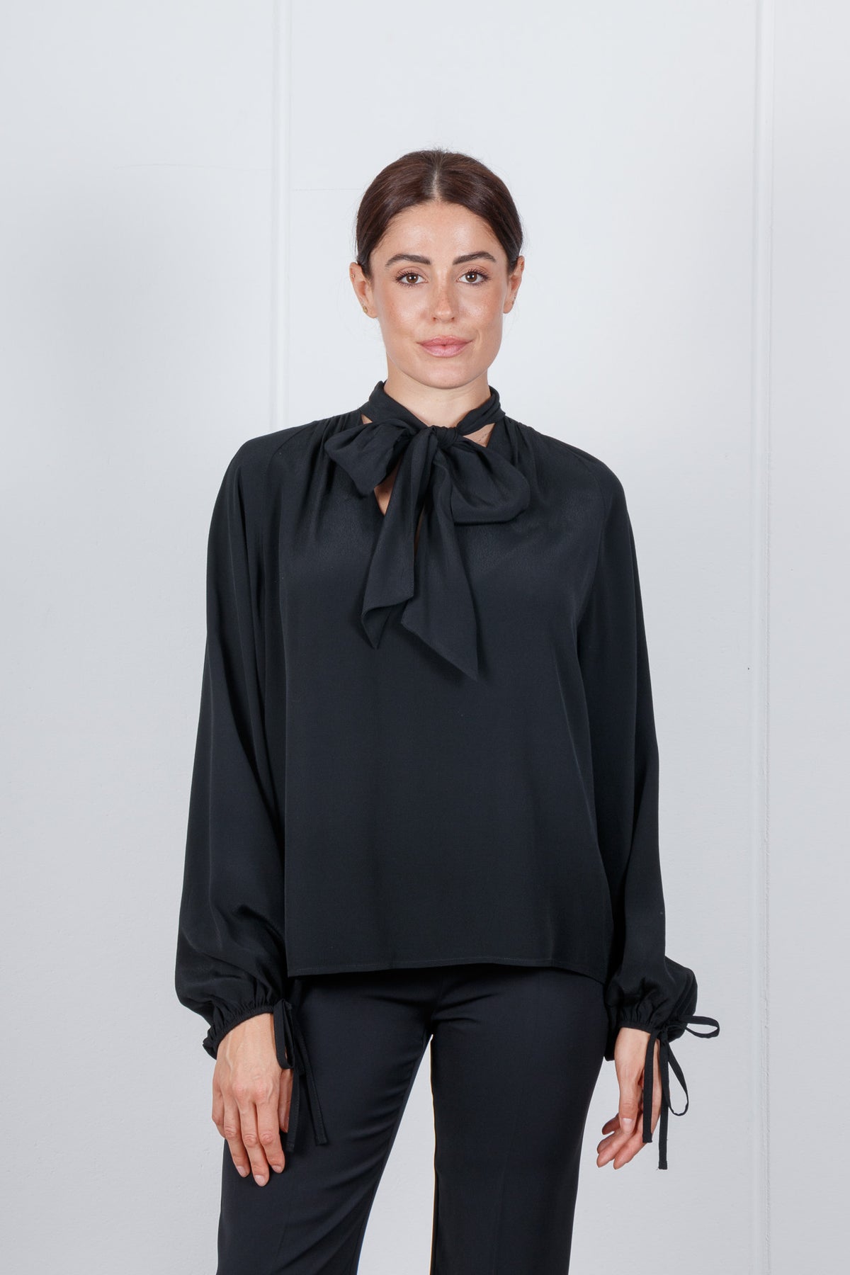 Blusa con Fiocco