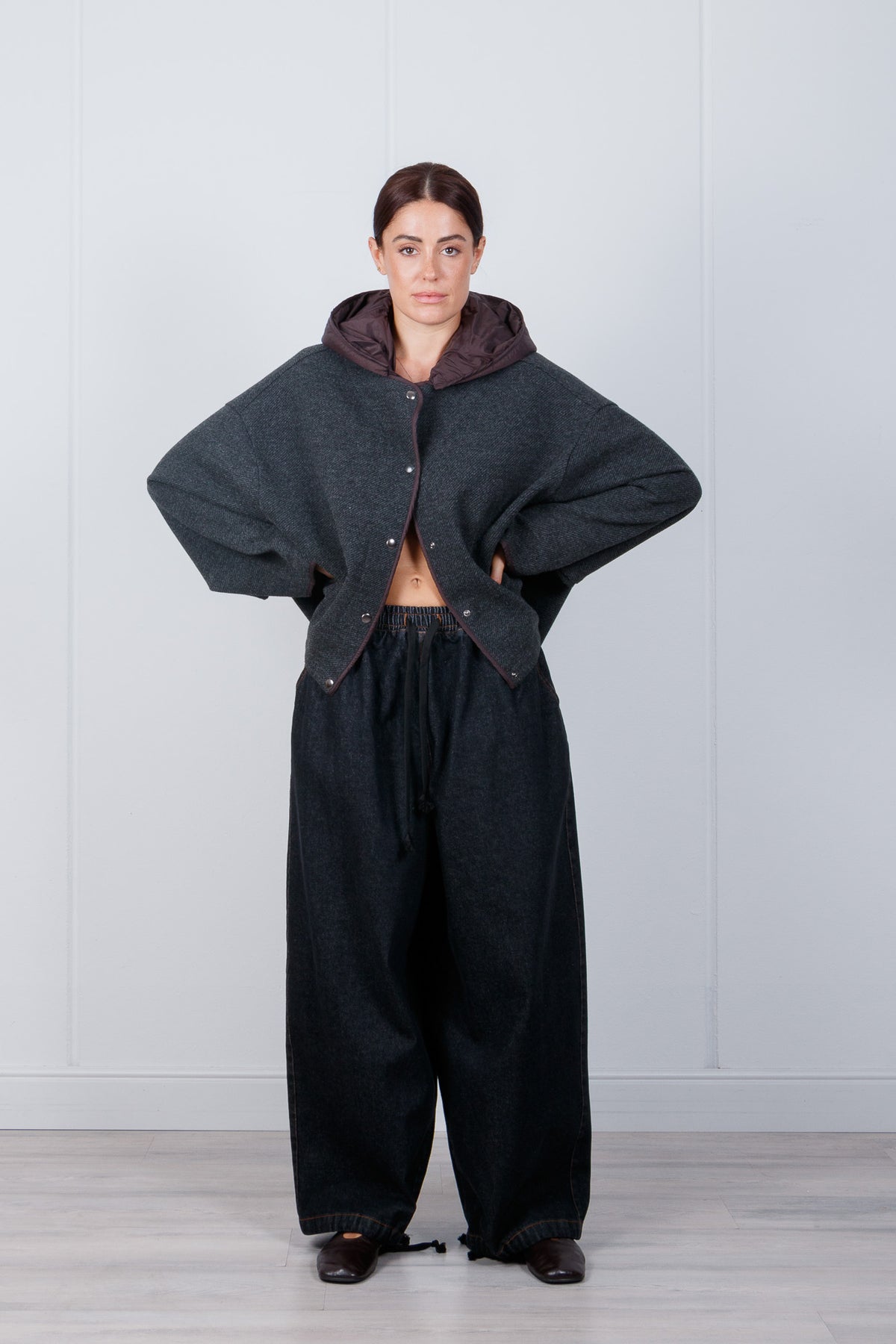 Cappotto corto oversize con cappuccio
