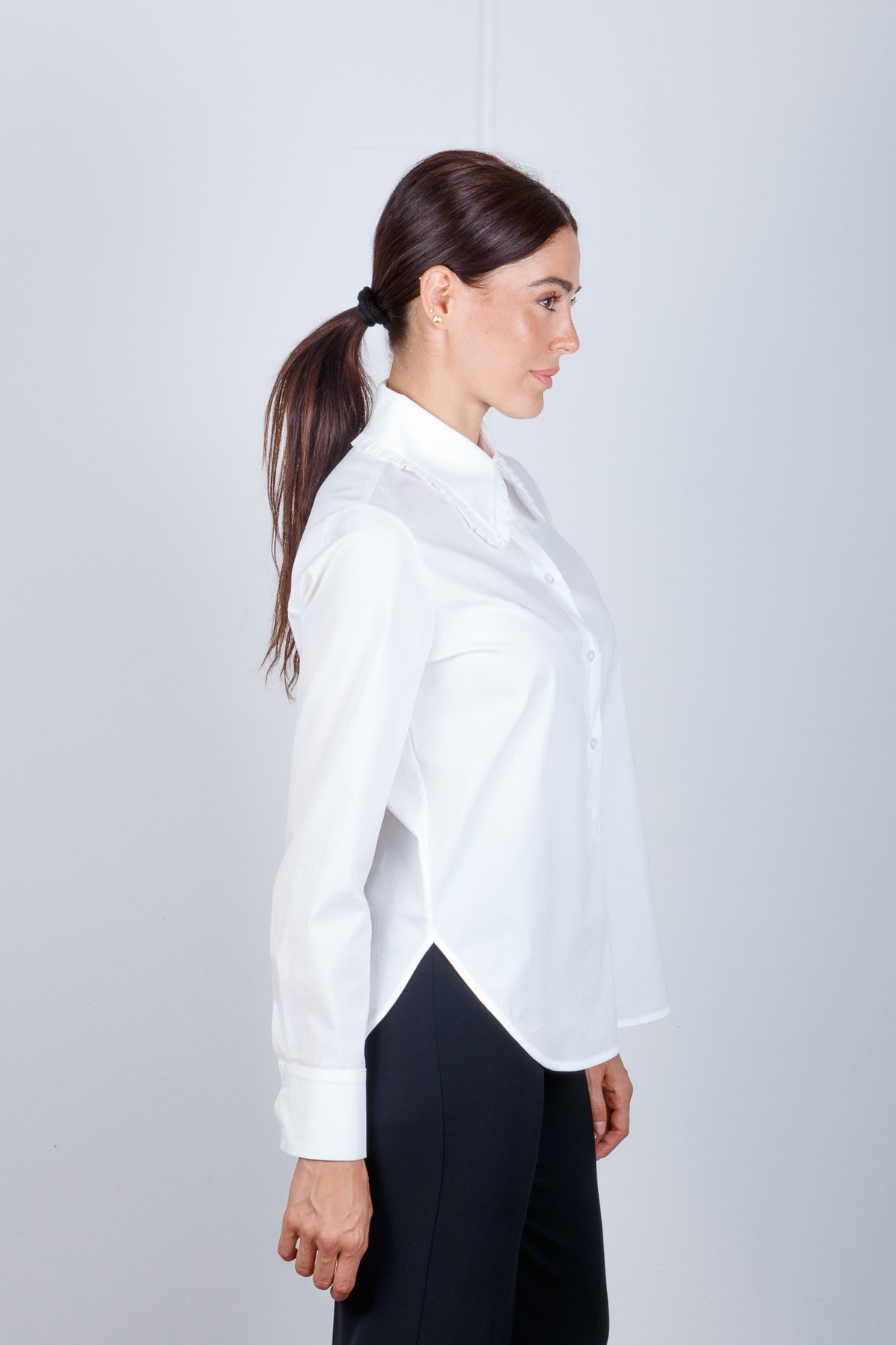 Camicia con colletto a volant