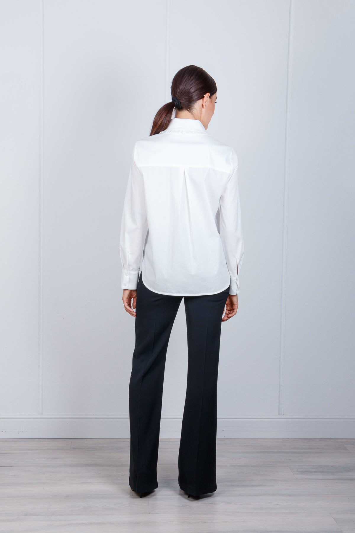 Camicia con colletto a volant