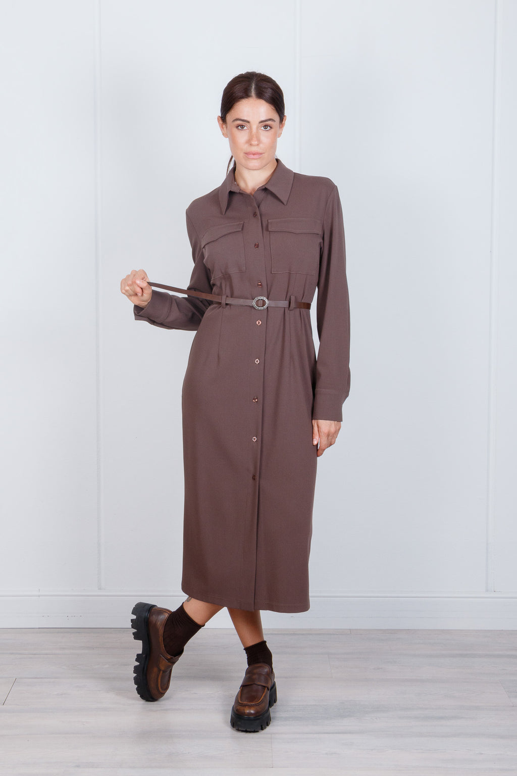 Abito camicia con cintura