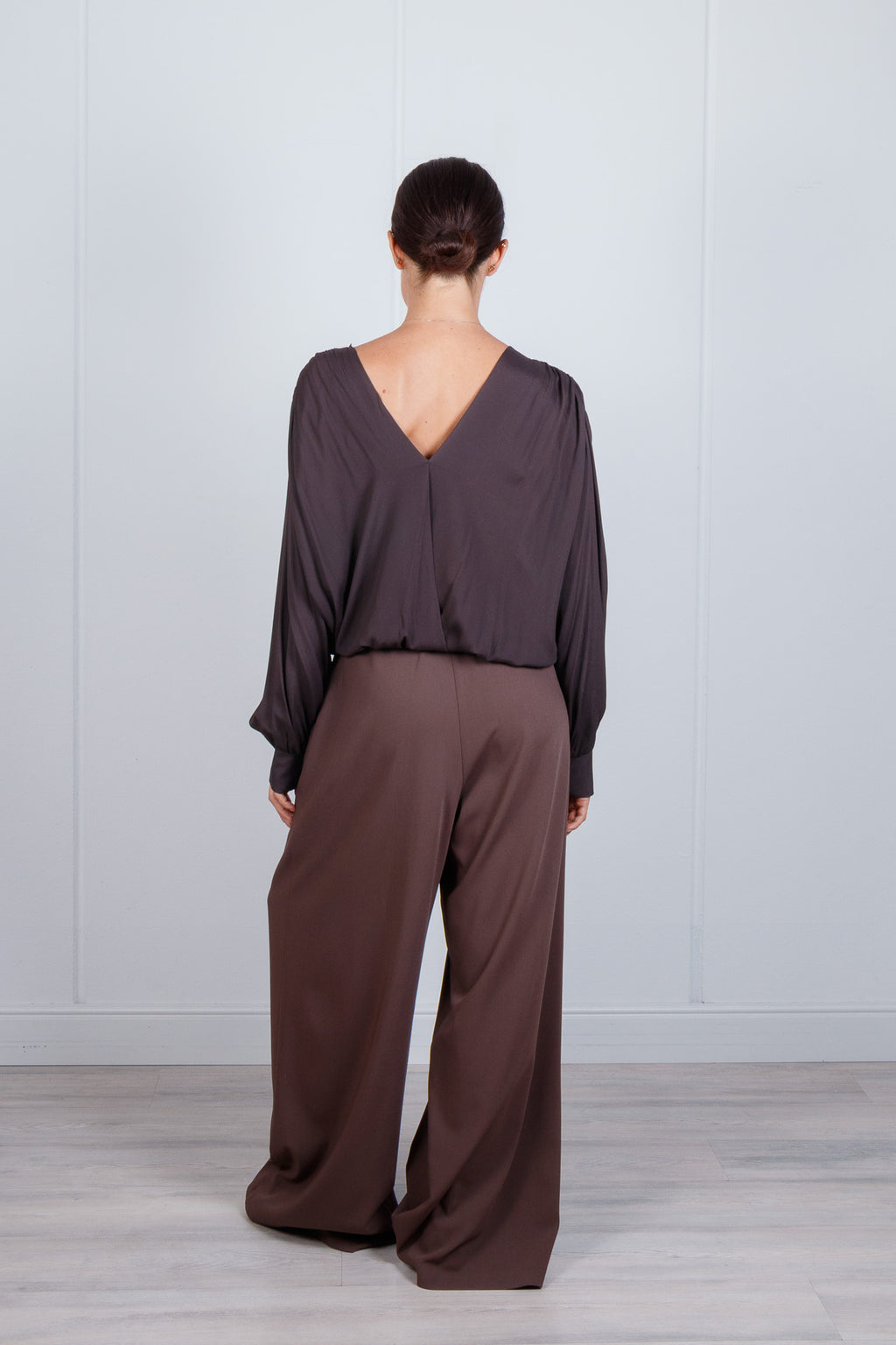 Blusa fluida con fondo elastico