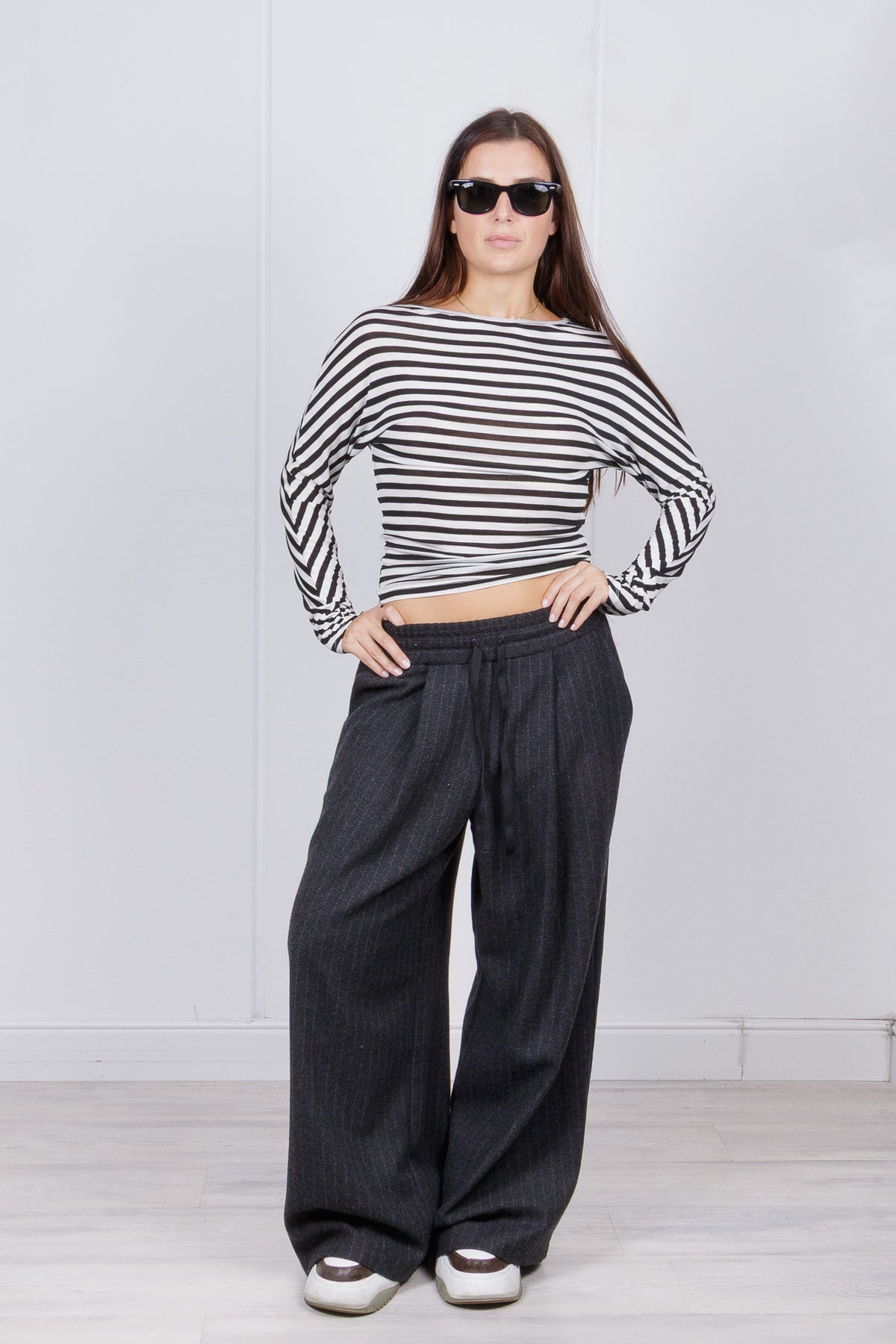 Pantaloni Palazzo Gessati con Elastico e Coulisse