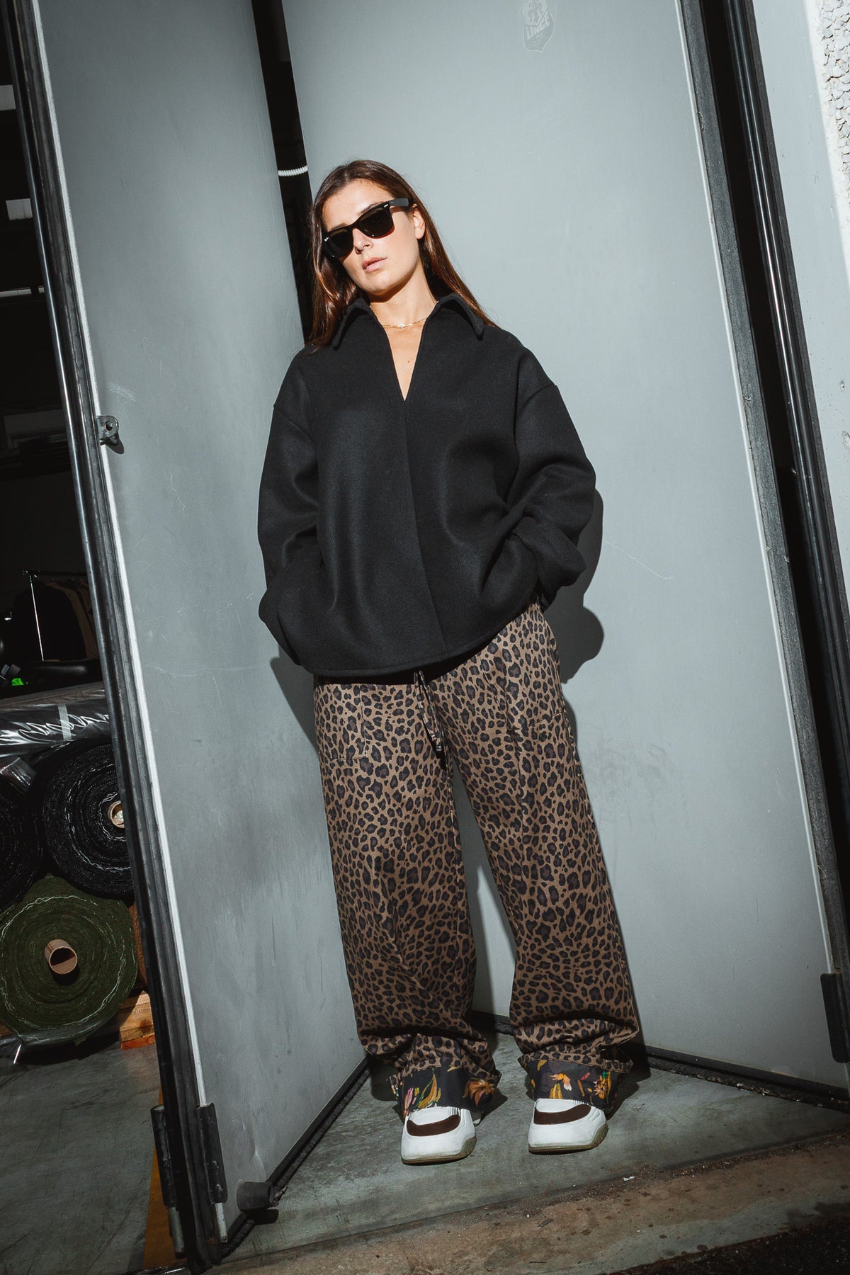 Blusa/Capospalla Over in Panno Nero con Colletto