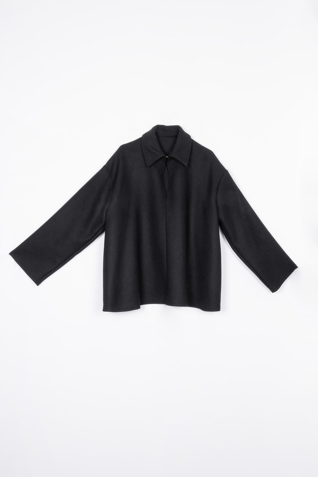 Blusa/Capospalla Over in Panno Nero con Colletto