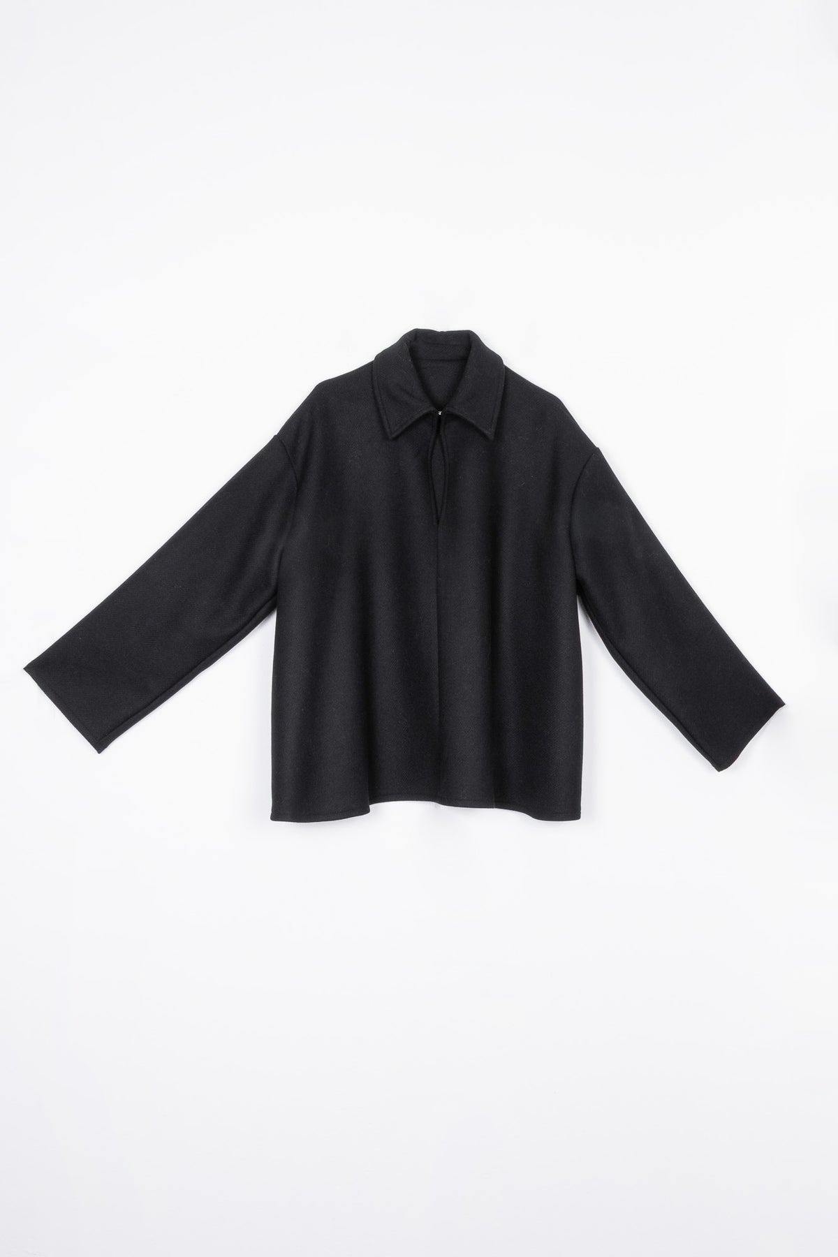 Blusa/Capospalla Over in Panno Nero con Colletto