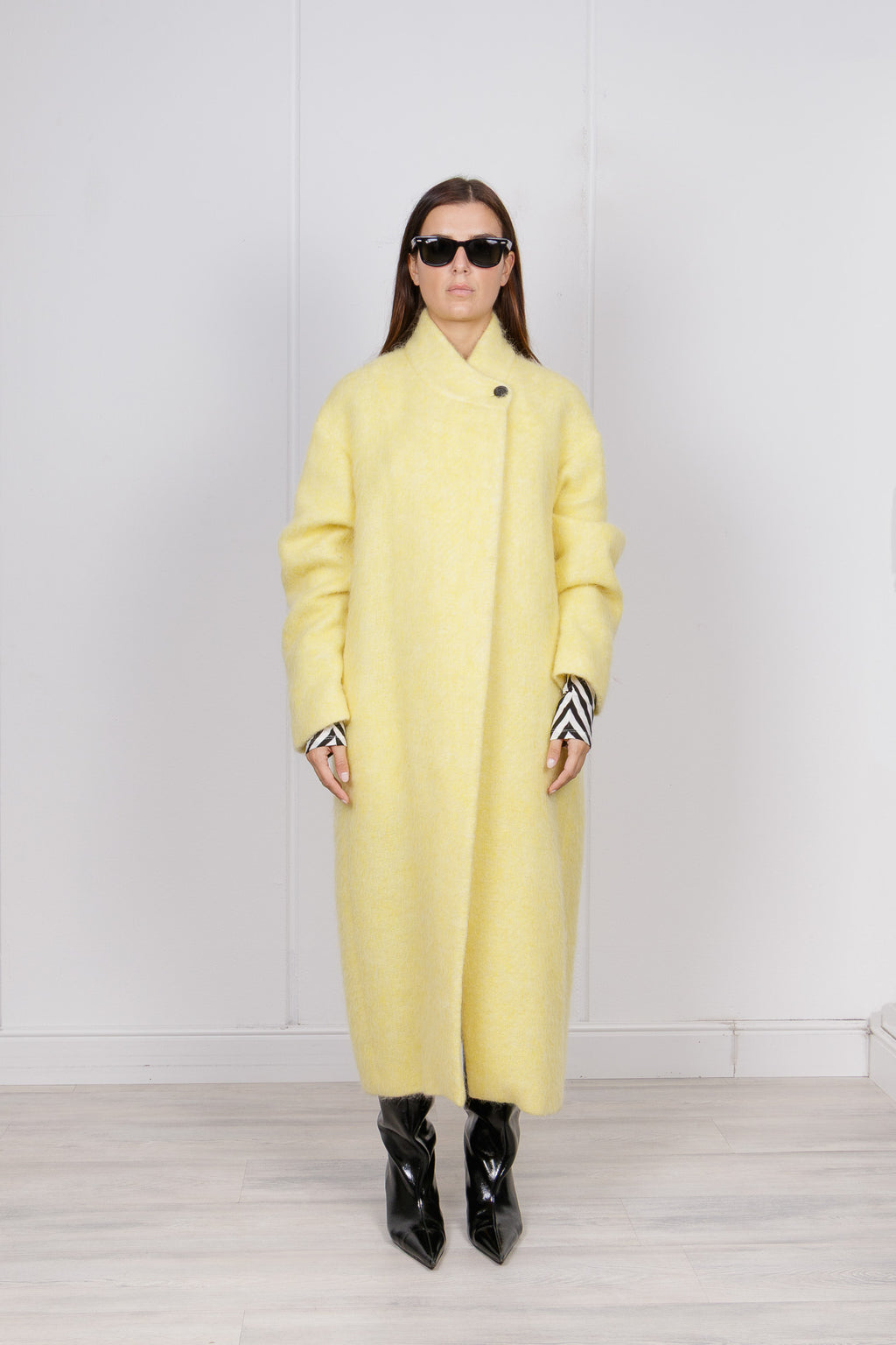 Cappotto Lungo Giallo con Collo Coreano