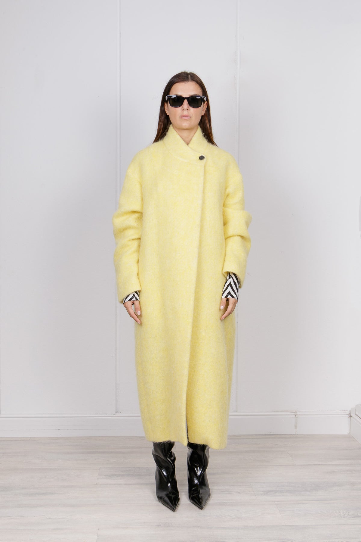 Cappotto Lungo Giallo con Collo Coreano