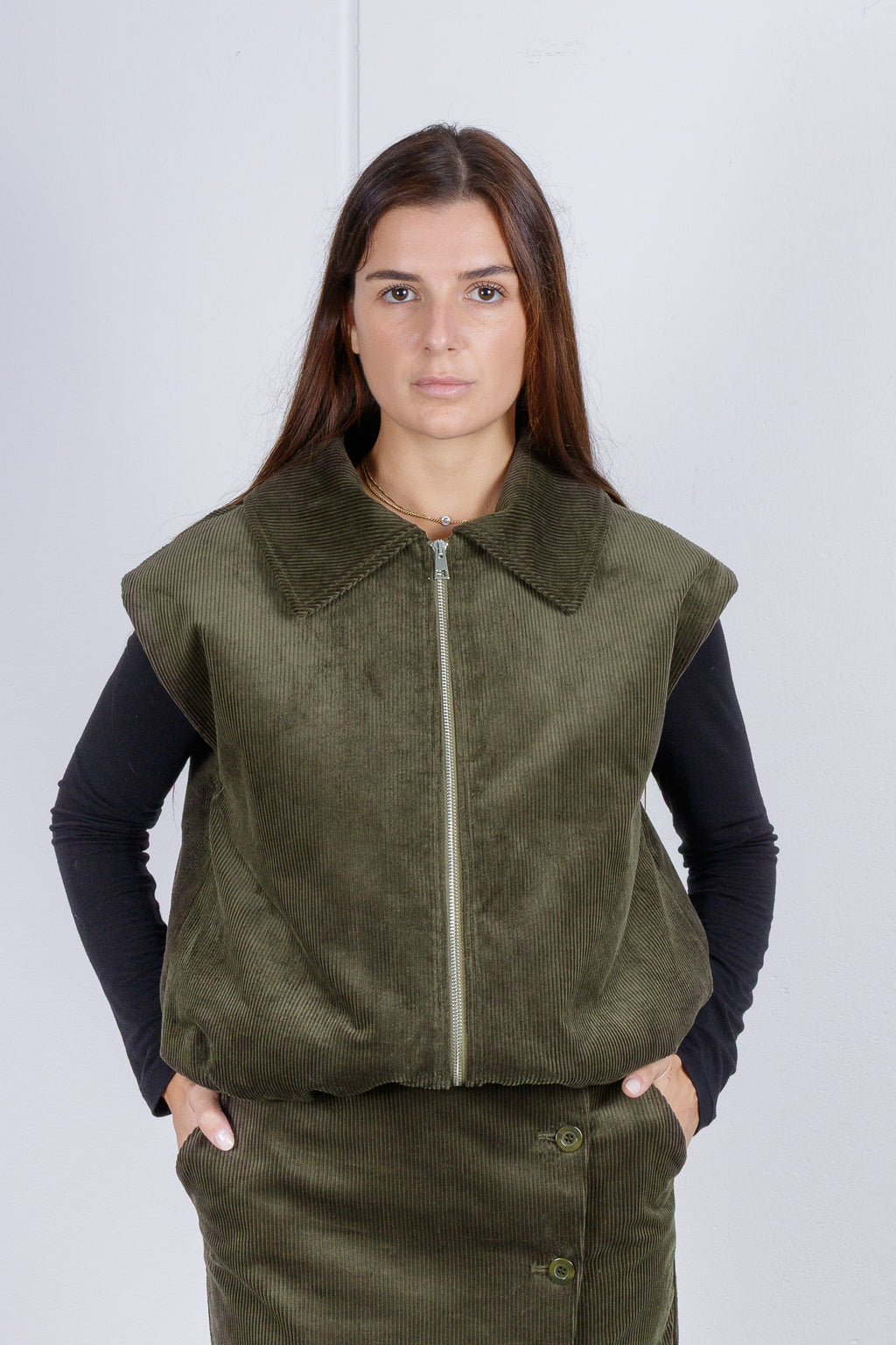 Gilet Trapuntato in Velluto a Coste Verde Militare
