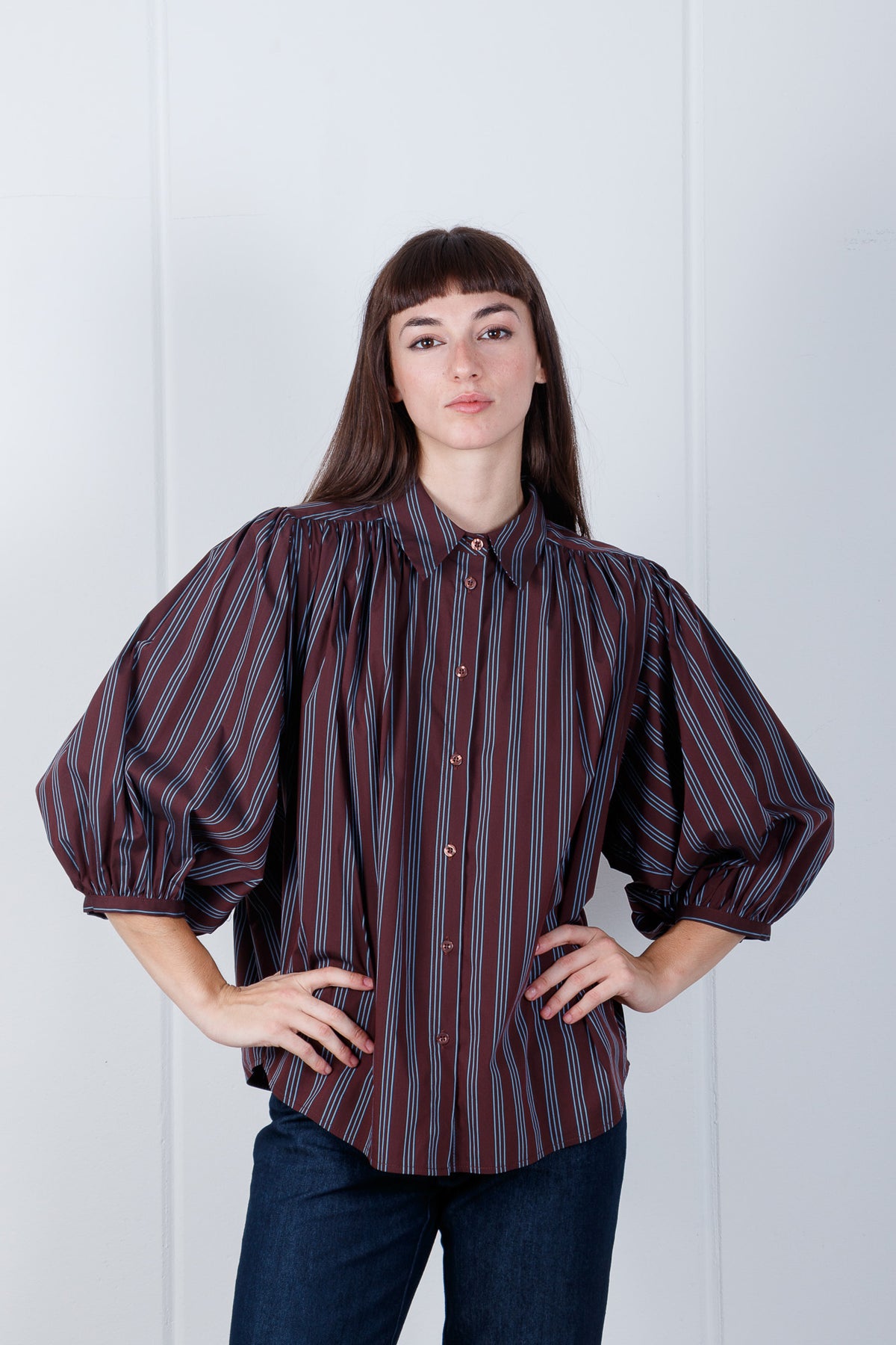 Camicia oversize a righe con maniche a palloncino