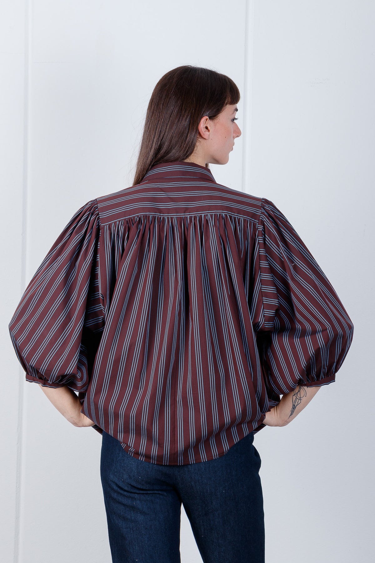 Camicia oversize a righe con maniche a palloncino