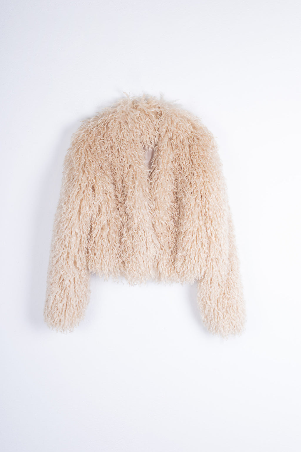 Giacca crop in simil-pelliccia