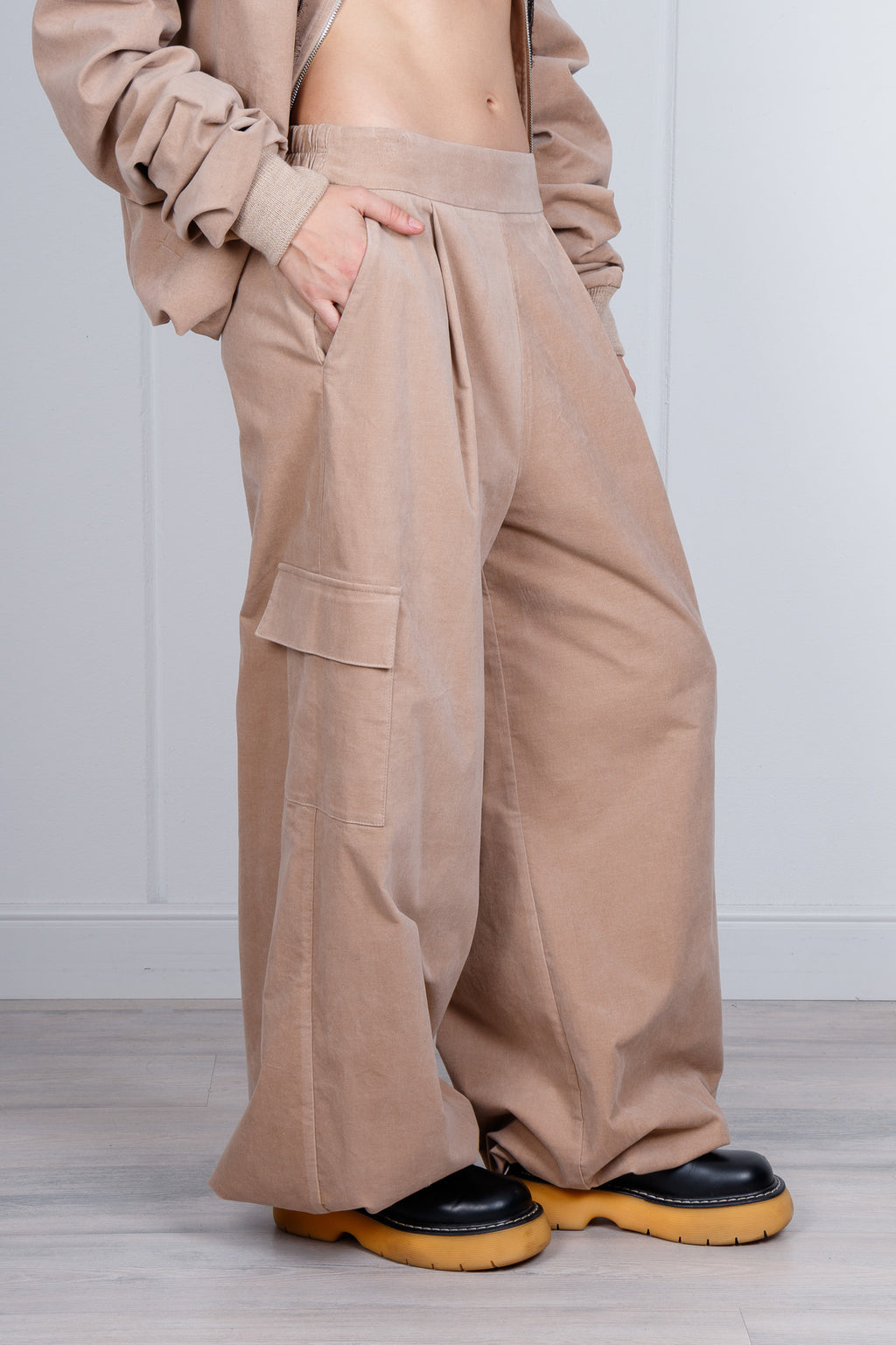 Pantalone cargo velluto delavato