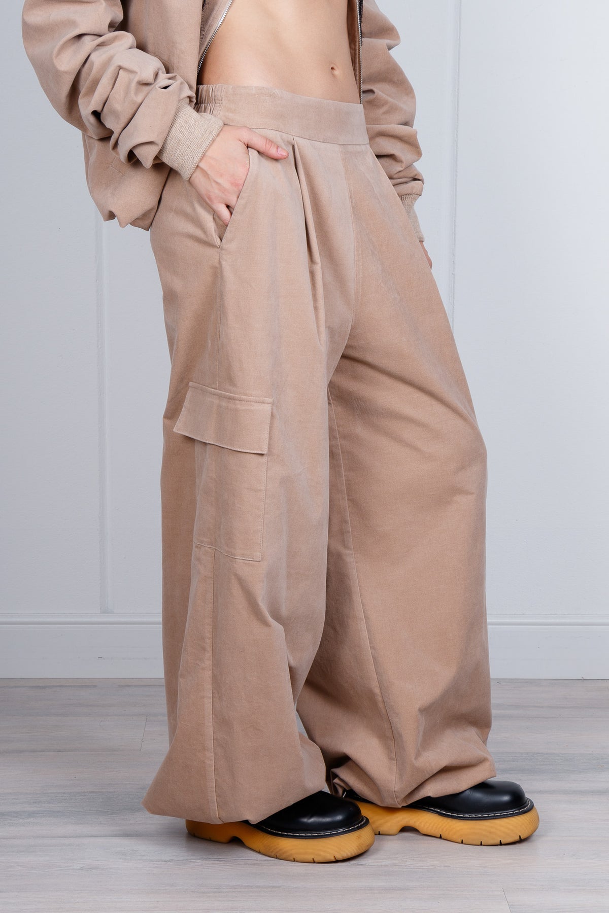 Pantalone cargo velluto delavato